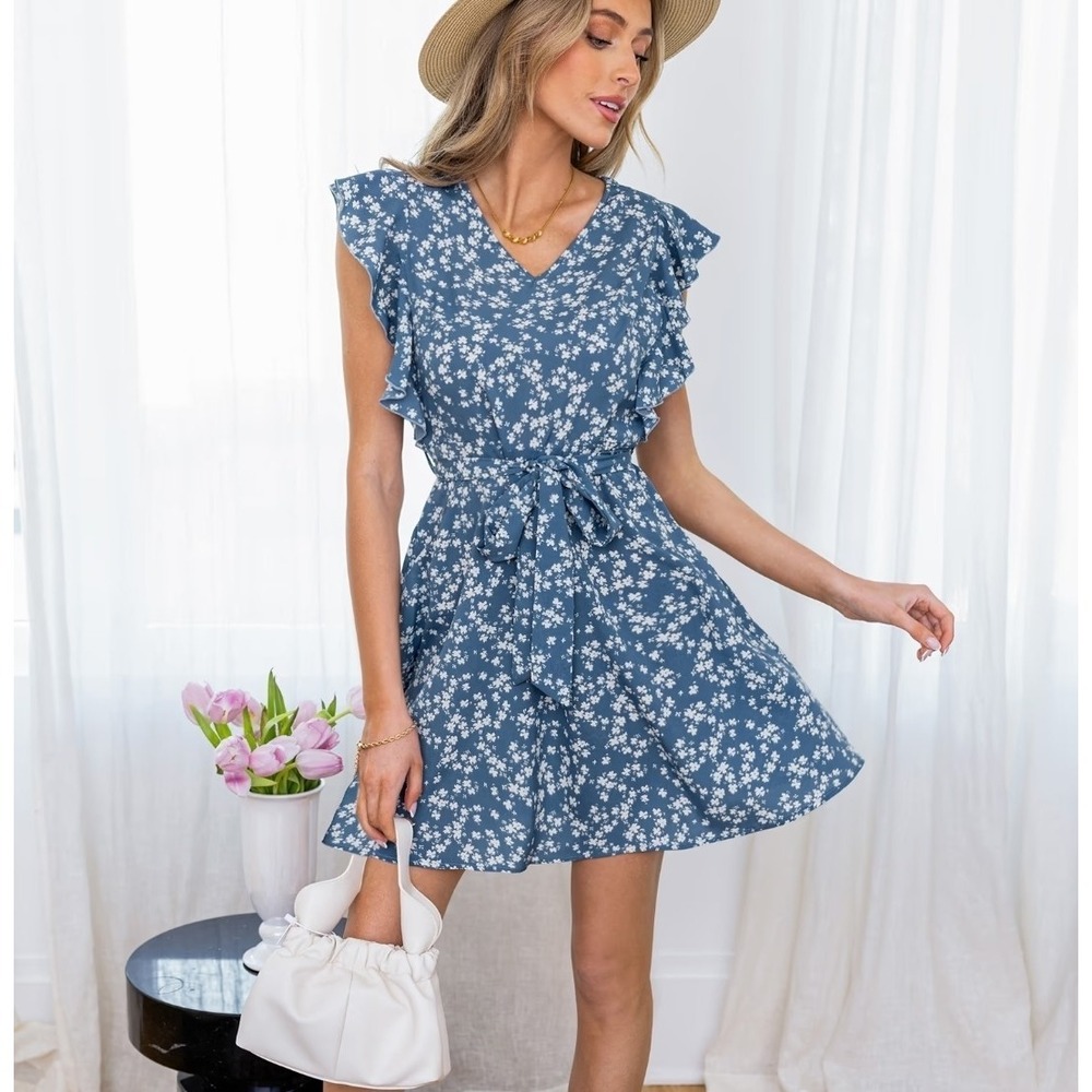 Cupshe Blue Ditsy Floral Print Ruffle Sleeve A-line Dress Women's Size Small NEW